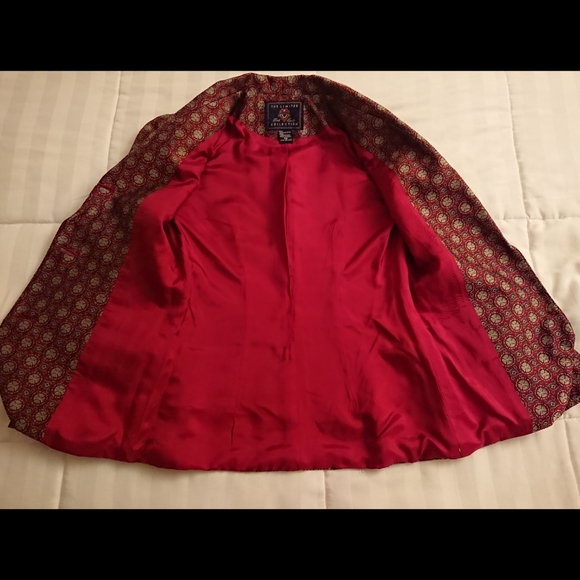 Red Brocade THE LIMITED COLLECTION Smoking Jacket - Picture 5 of 8